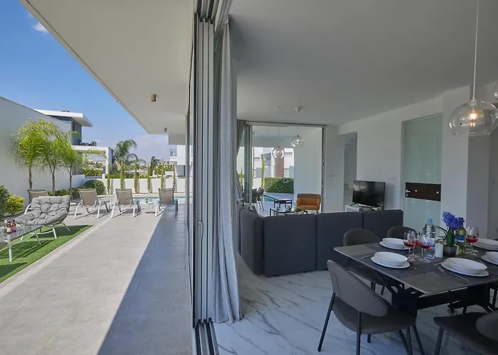 Olivine Ol13 Protaras